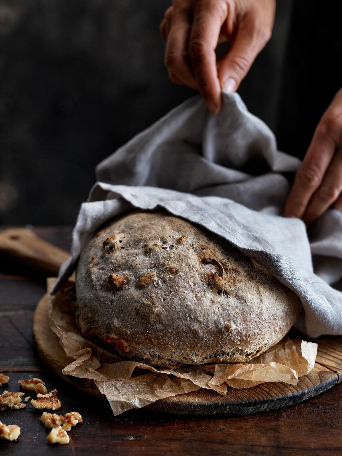 Franskt valnötsbröd