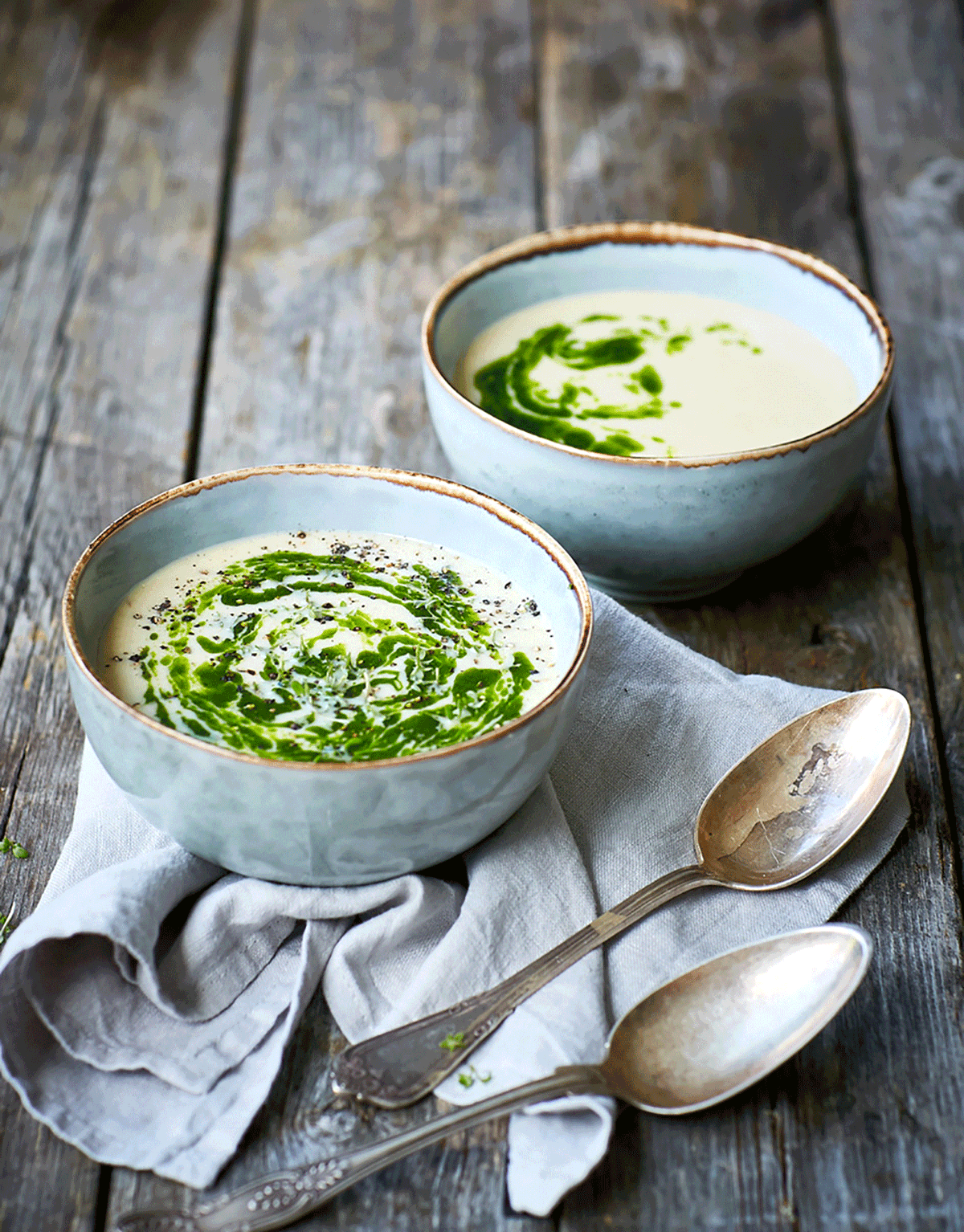 Vit gazpacho med ramslöks­olja